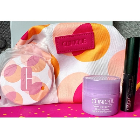 Clinique Mascara, Cleansing Balm, Mirror, and Makeup Bag Bundle - Picture 1 of 4
